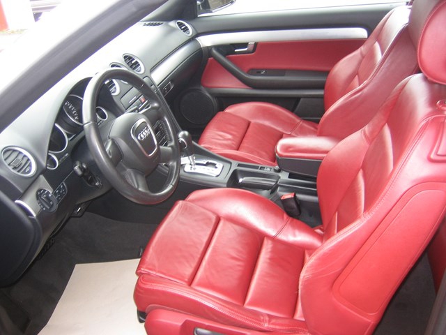 big audi a4 y4598