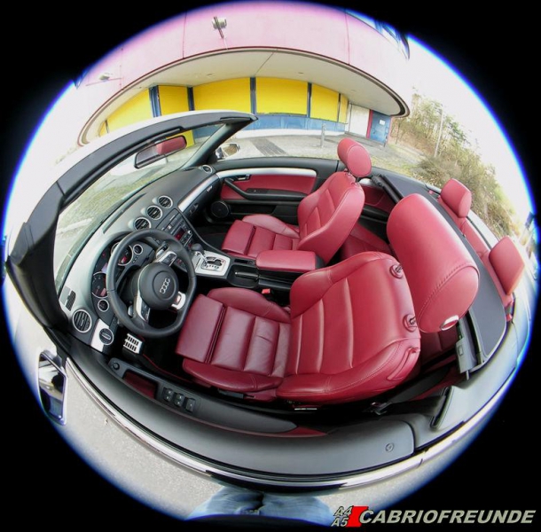 B7 Cabrio mit weinroten Sportsitzen