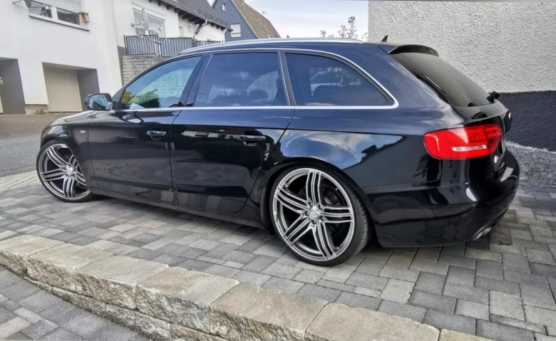 A4 Avant 2.0 TDI von hinten